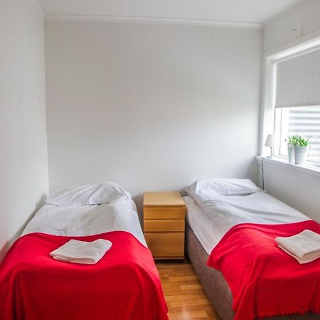 Guesthouse Sunnuholl Вестманнаэйяр Экстерьер фото